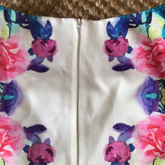 Mac Duggal flower print prom crop top - Picture 8 of 8